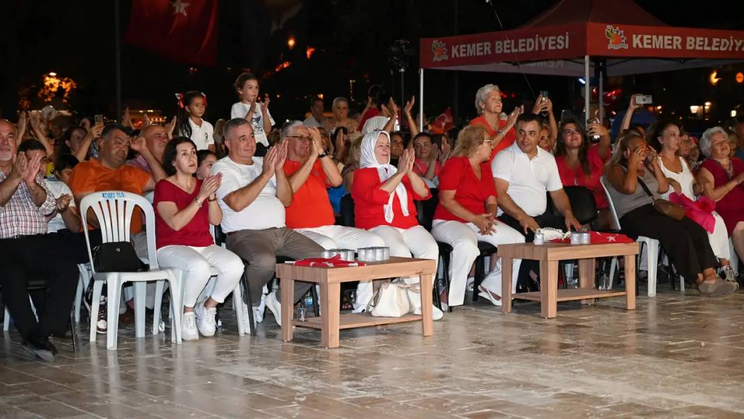 Kemer Halkı 30 Ağustos’ta Tek Yürek Oldu 2
